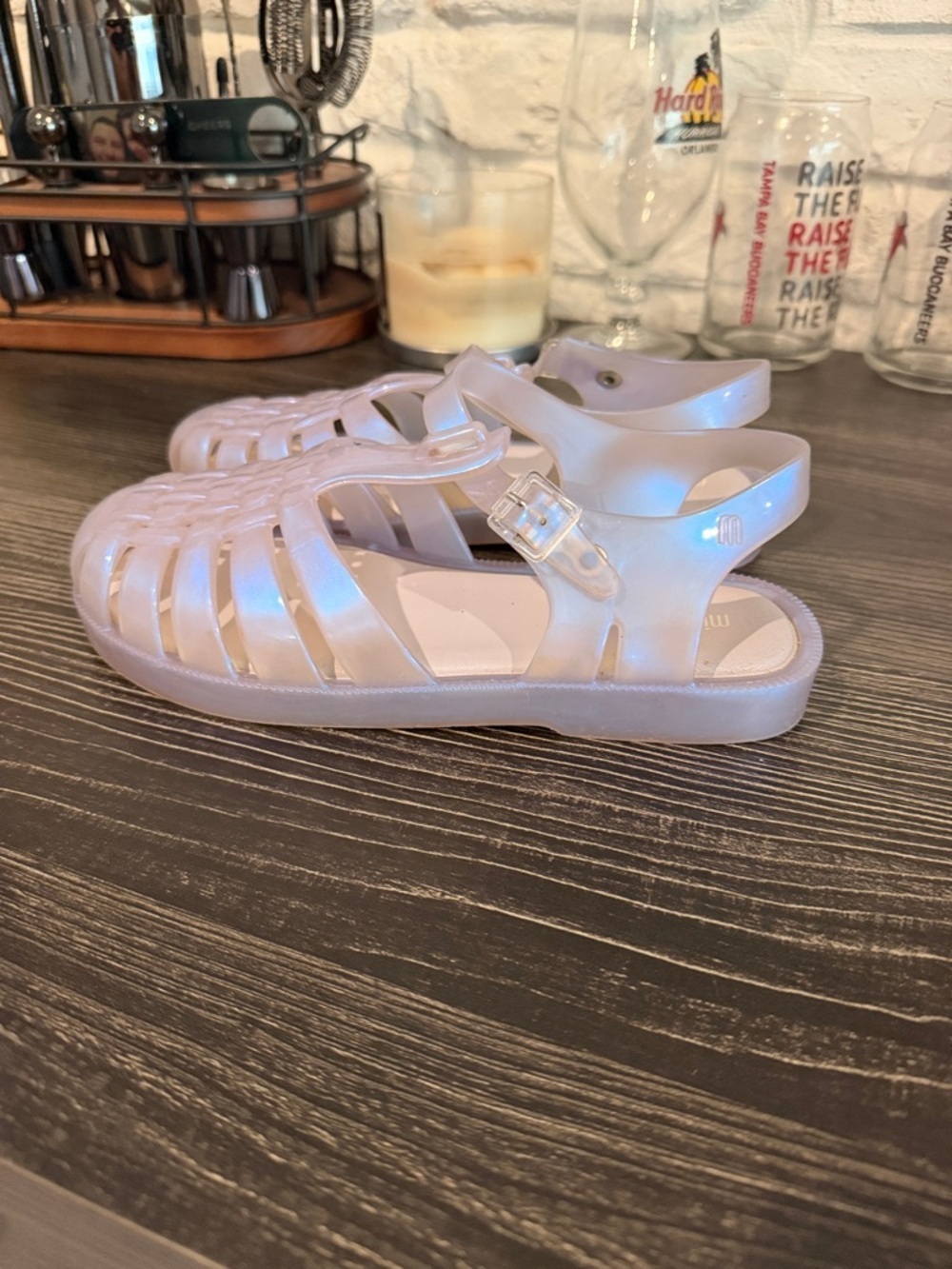 Mini Melissa Pearlescent Pink Jelly Sandals (Girls) - Picture 3 of 7
